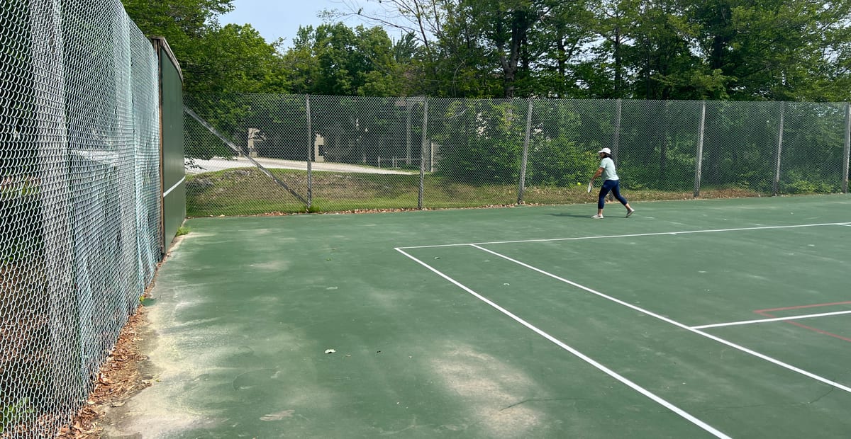 Winterplace tennis and pickleball courts